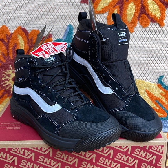 Vans Ultrarange Exo Hi Black/Black WMNS sneakers - boots - Picture 5 of 16